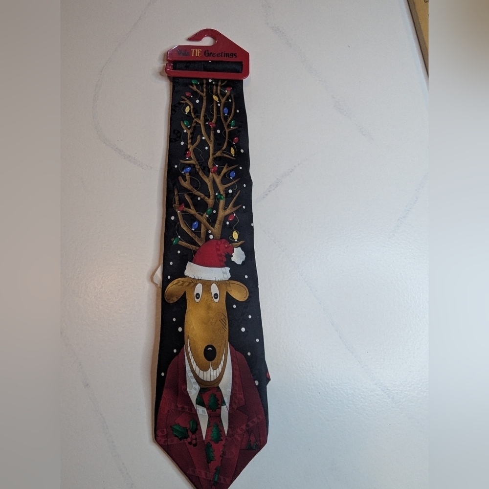 Hallmark Yule Tie Greetings Men's Reindeer Tie- NWT